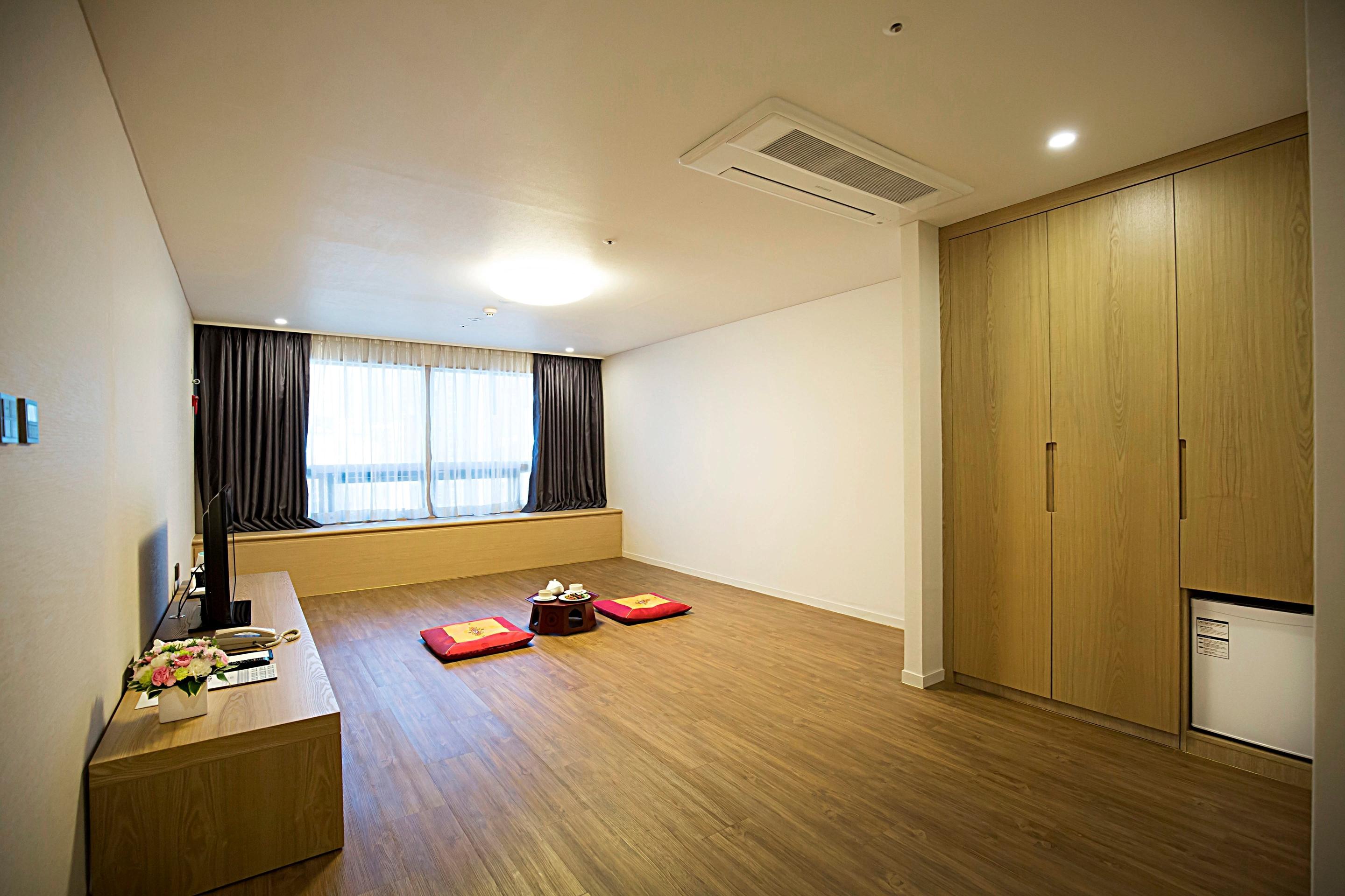 Best Western Jeju Hotel Exterior photo
